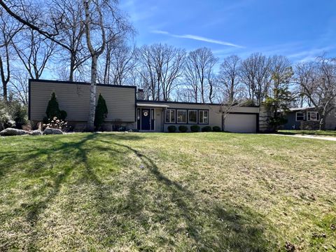 Photo of 2115 W Greenwood Rd, Glendale, WI 53209 (MLS # 1957344)