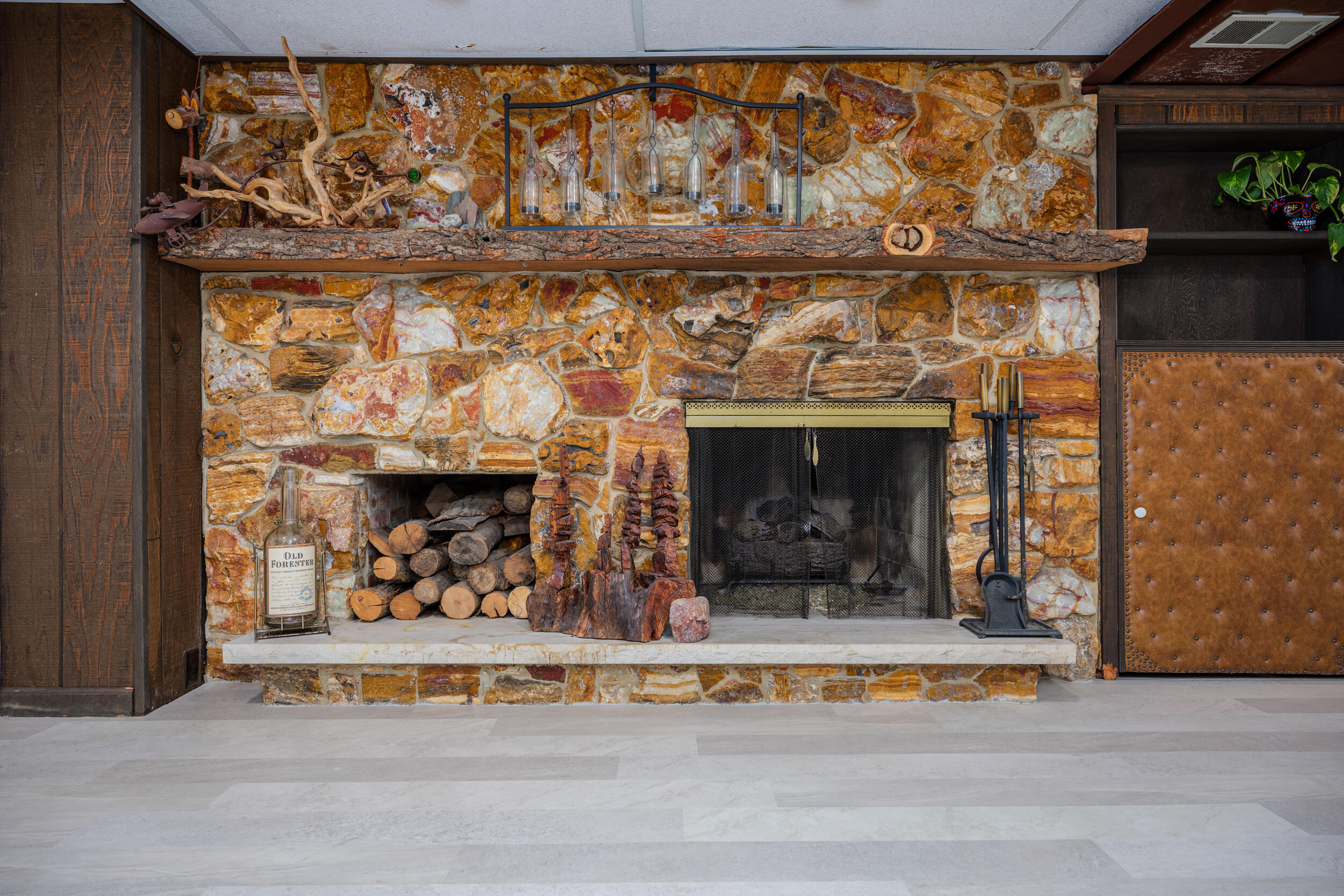 Kenosha, Wisconsin 53140, United States, 3 Bedrooms Bedrooms, ,2 BathroomsBathrooms,Residential,Pending,102590