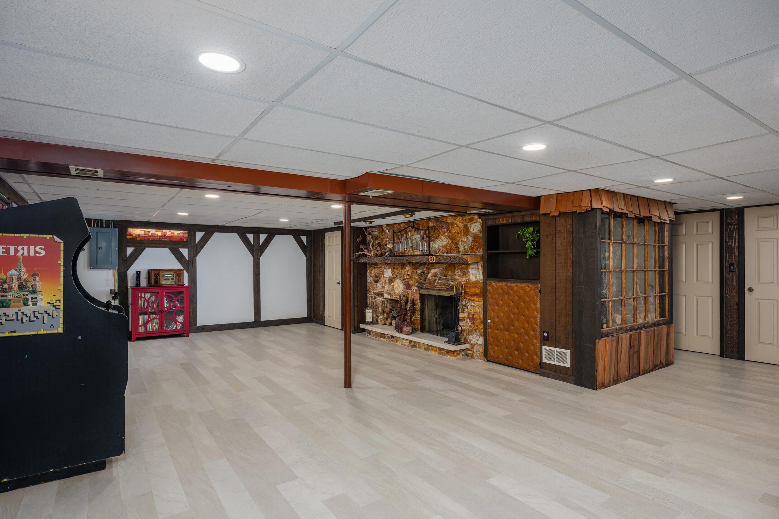 Kenosha, Wisconsin 53140, United States, 3 Bedrooms Bedrooms, ,2 BathroomsBathrooms,Residential,Pending,102590