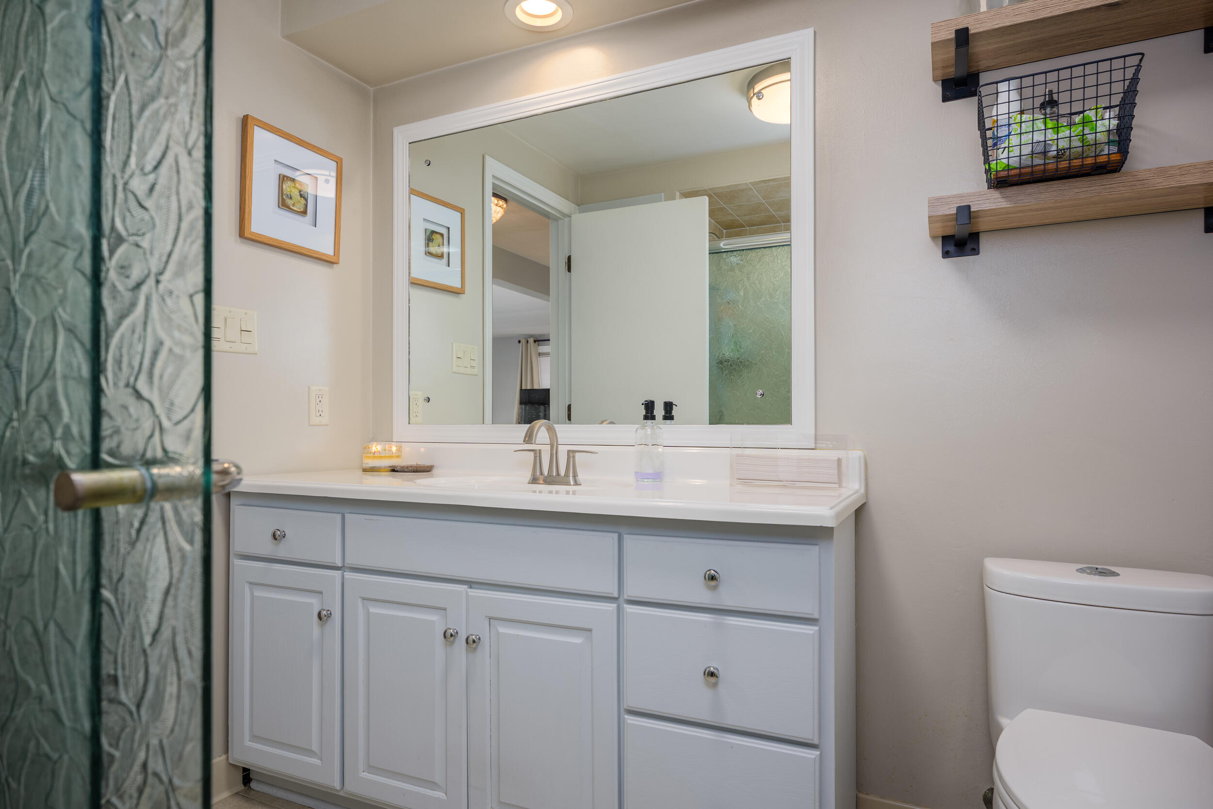 Kenosha, Wisconsin 53140, United States, 3 Bedrooms Bedrooms, ,2 BathroomsBathrooms,Residential,Pending,102590