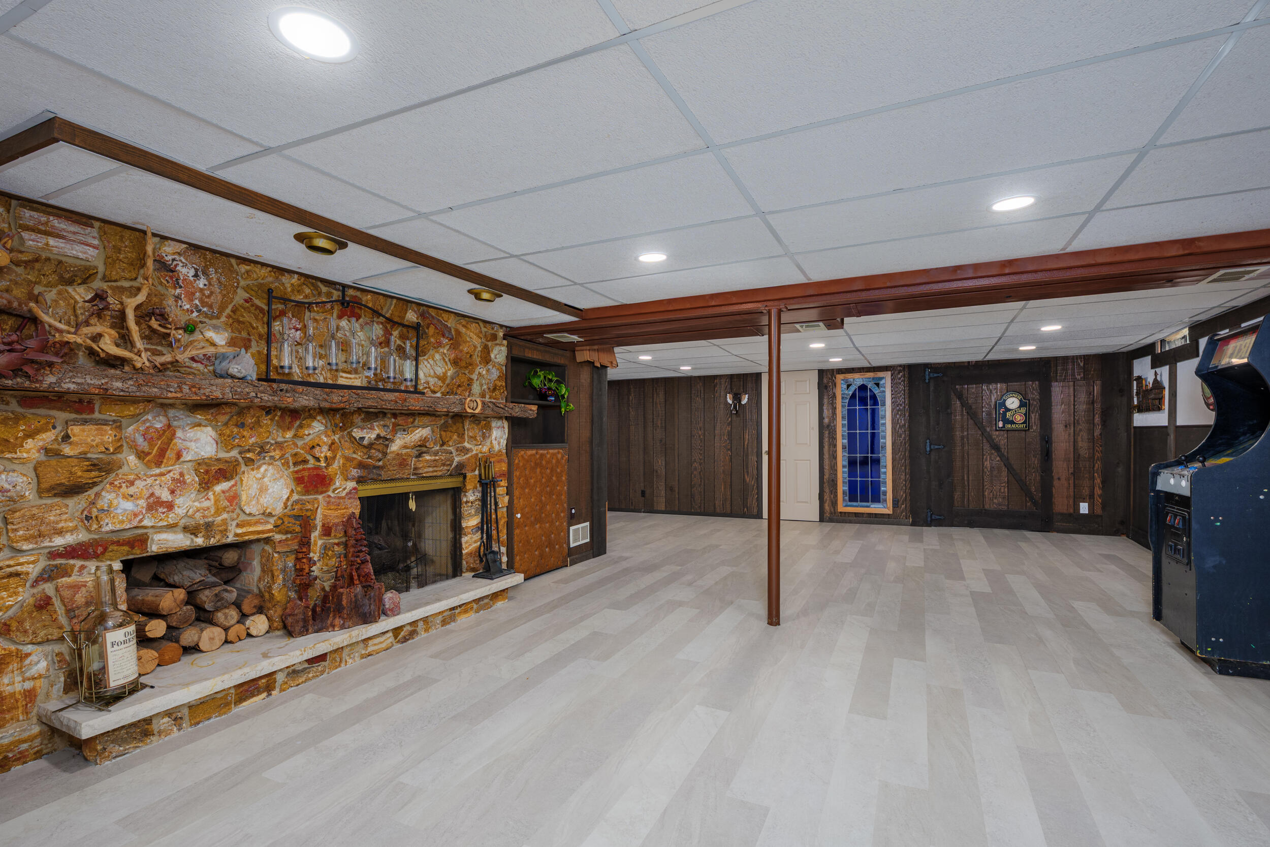 Kenosha, Wisconsin 53140, United States, 3 Bedrooms Bedrooms, ,2 BathroomsBathrooms,Residential,Pending,102590