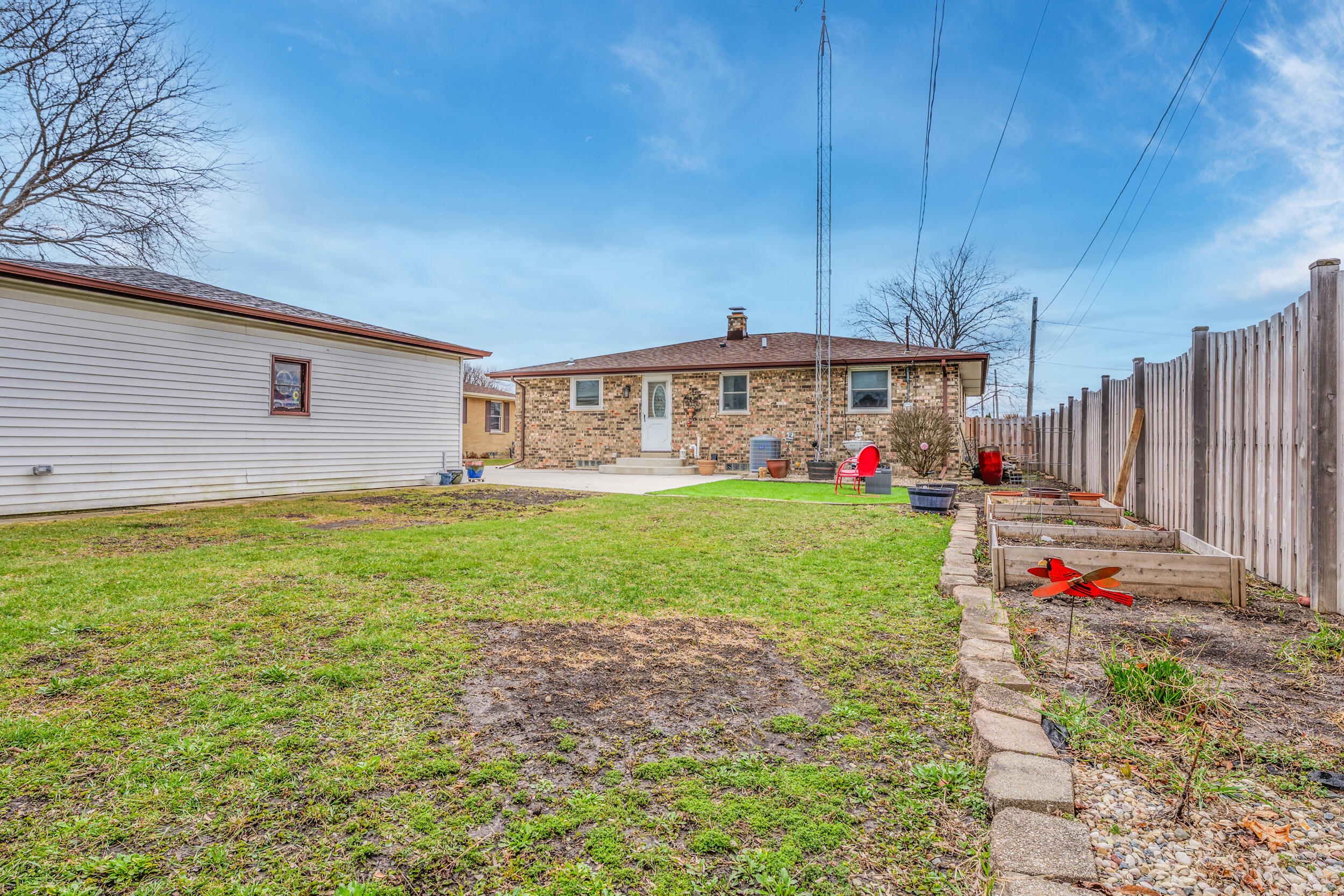 Kenosha, Wisconsin 53140, United States, 3 Bedrooms Bedrooms, ,2 BathroomsBathrooms,Residential,Pending,102590