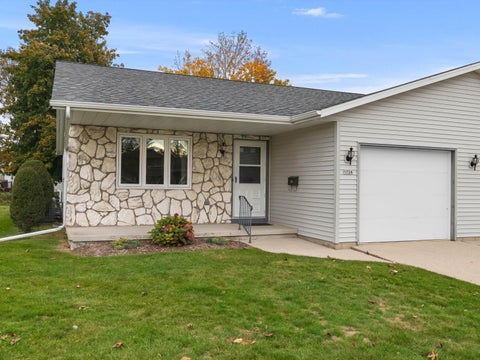 Photo of 1724 Berge Ct, Manitowoc, WI 54220 (MLS # 1986355)