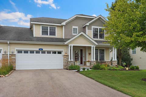 Photo of 827 Eagleton Dr, Geneva, WI 53147 (MLS # 1975112)