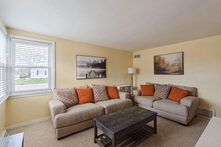 Racine, Wisconsin 53403, United States, 3 Bedrooms Bedrooms, ,2 BathroomsBathrooms,Residential,Pending,117169