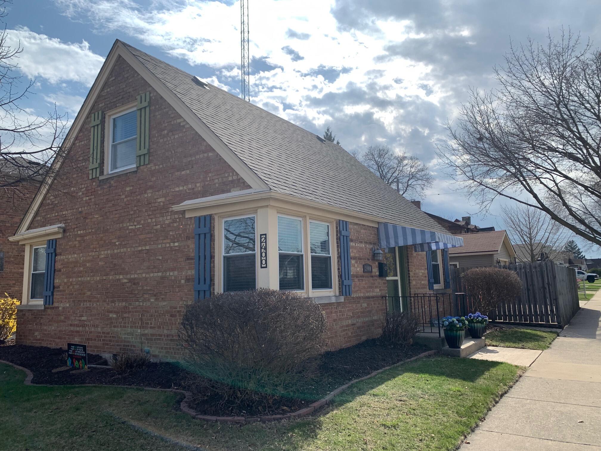 Racine, Wisconsin 53403, United States, 3 Bedrooms Bedrooms, ,2 BathroomsBathrooms,Residential,Pending,117169