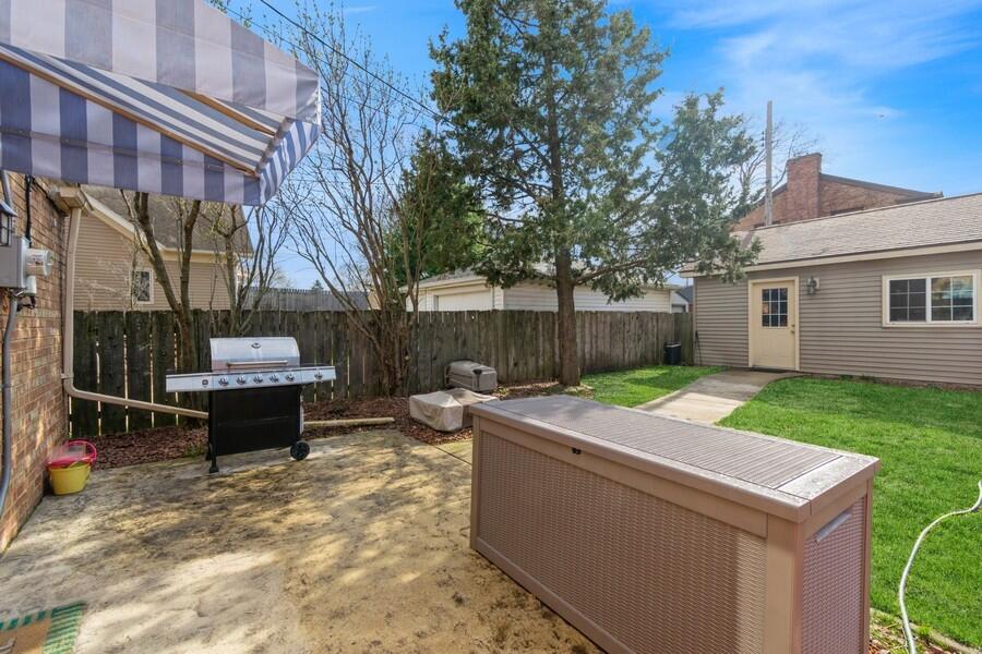 Racine, Wisconsin 53403, United States, 3 Bedrooms Bedrooms, ,2 BathroomsBathrooms,Residential,Pending,117169