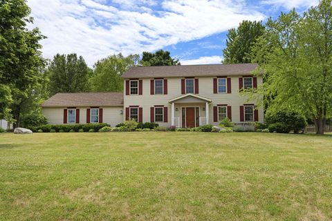 Photo of 30737 Wild Goose Ln, Burlington, WI 53105 (MLS # 1965320)