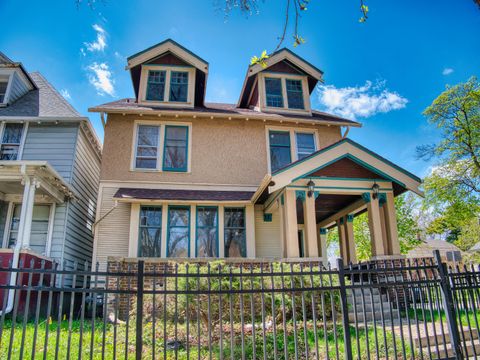 Photo of 2377 N 44th St, Milwaukee, WI 53210 (MLS # 1960268)