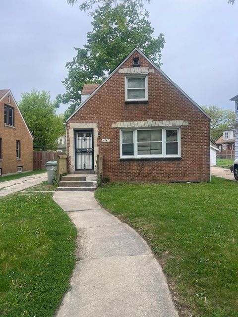 Photo of 4147 N 39th St, Milwaukee, WI 53216 (MLS # 1963870)