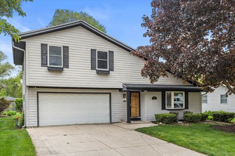 Photo of 2640 Moraine Ct, Caledonia, WI 53402 (MLS # 1963702)