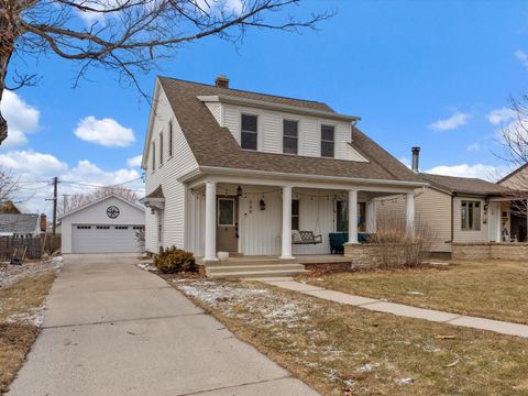 Photo of 548 Pine St, Sheboygan Falls, WI 53085 (MLS # 1951478)