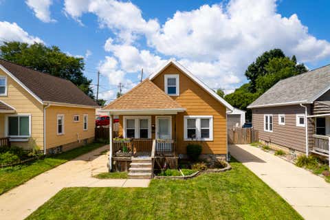 Photo of 1357 S 90th St, West Allis, WI 53214 (MLS # 1978115)