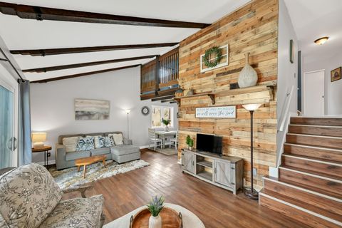 Photo of N17W5328 Garfield St, Cedarburg, WI 53012 (MLS # 1956217)