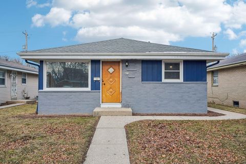 Photo of 8610 W Potomac Ave, Milwaukee, WI 53225 (MLS # 1951084)