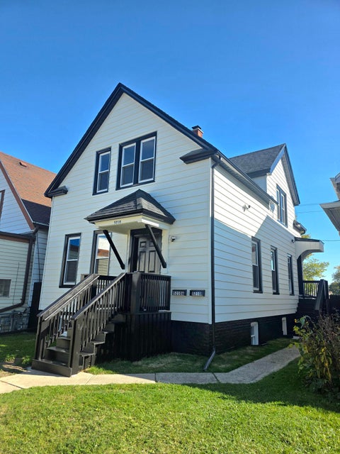 Photo of 5210 S Packard Ave, Cudahy, WI 53110 (MLS # 1986454)