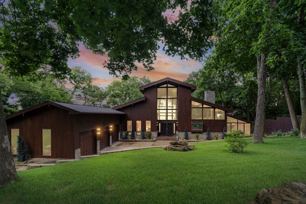 1555 CRESCENT HILLS DR, LA CRESCENT, MN 55947 - Image bffafc02dd36818430bd7aa52f8ab60c/1019190841