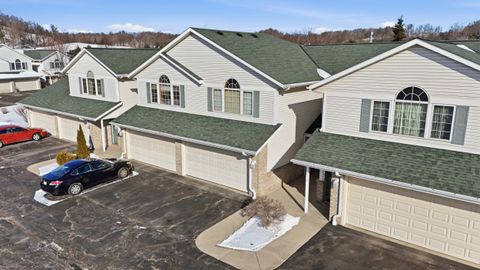 Photo of 622 Shepherds Dr, West Bend, WI 53090 (MLS # 1949831)