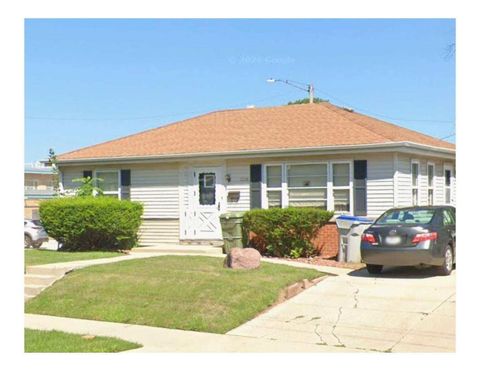 Photo of 5324 N 68th St, Milwaukee, WI 53218 (MLS # 1956351)