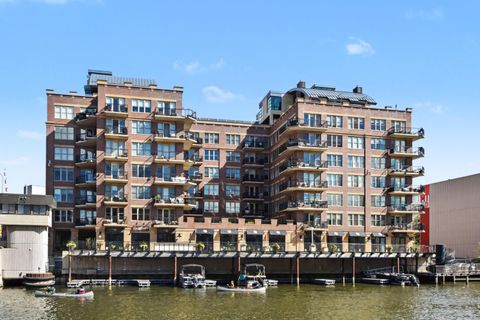 Photo of 102 N Water St, Milwaukee, WI 53202 (MLS # 1951055)
