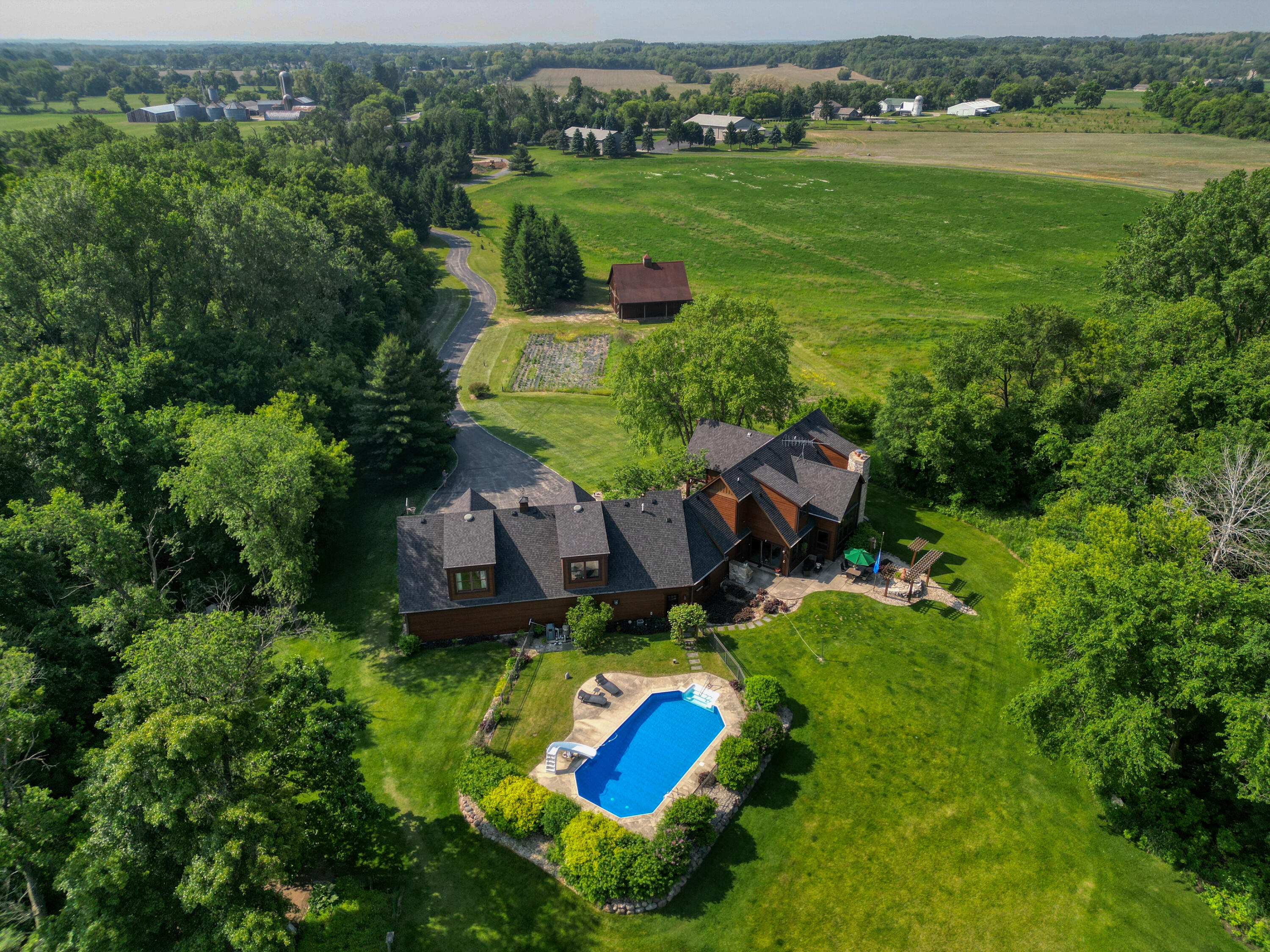 W395S3611 Hardscrabble Rd