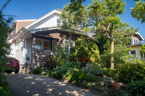Photo of 603 N 54th St, Milwaukee, WI 53208 (MLS # 1932734)