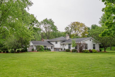 Photo of 12475 Elmhurst Pkwy, Elm Grove, WI 53122 (MLS # 1977060)