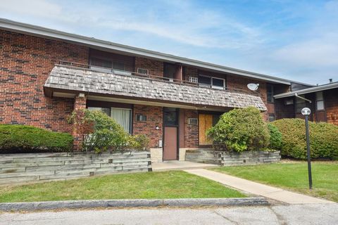 Photo of 7723 W Sheridan Ave, Milwaukee, WI 53218 (MLS # 1939075)