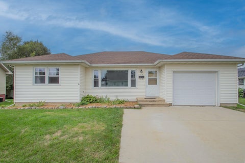 Photo of 315 Edison St, Waterloo, WI 53594 (MLS # 1980632)
