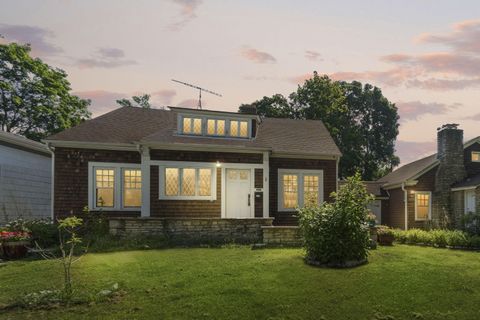 Photo of 1213 College Ave, Racine, WI 53403 (MLS # 1939919)