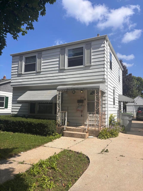 Photo of 3464 S Kansas Ave, Milwaukee, WI 53207 (MLS # 1979504)