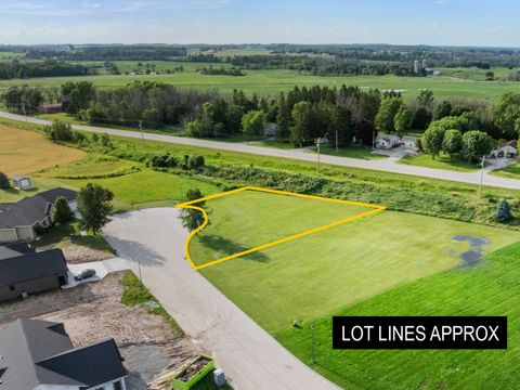 Photo of Lt3 Ridgeway Ct, Manitowoc, WI 54220 (MLS # 1955914)