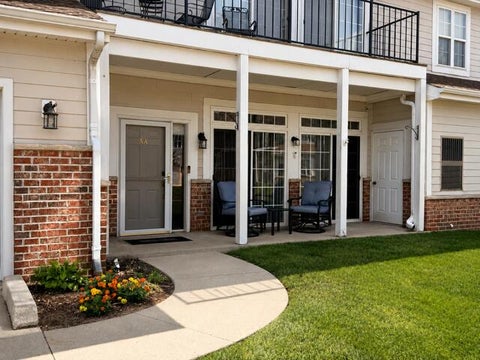 Photo of 6739 Meadowlands Cir, Pleasant Prairie, WI 53158 (MLS # 1975900)