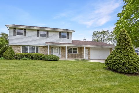 Photo of 12920 W Crawford Dr, New Berlin, WI 53151 (MLS # 1963417)
