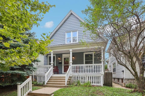 Photo of 3125 S Adams Ave, Milwaukee, WI 53207 (MLS # 1979313)
