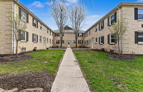 Photo of 3456 N Dousman St, Milwaukee, WI 53212 (MLS # 1957770)