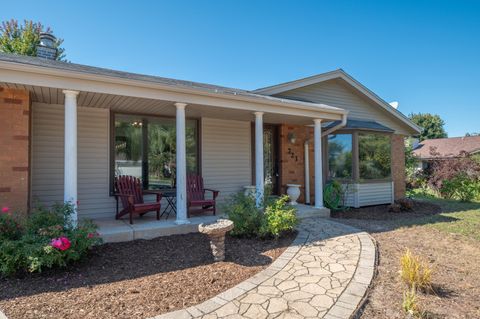 Photo of 723 Willow Ct, Port Washington, WI 53074 (MLS # 1935371)