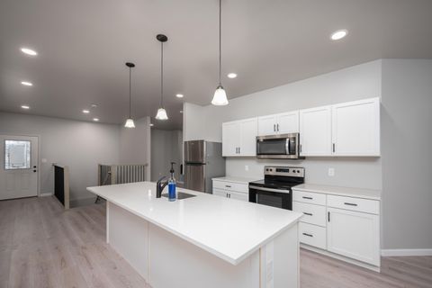 Photo of 3314 W Alvina Ave, Greenfield, WI 53221 (MLS # 1943919)