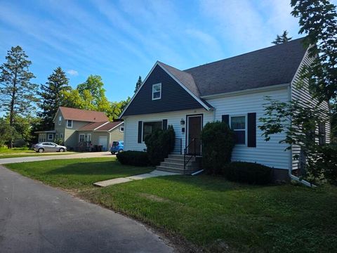 Photo of 119 Hill Ct, Plymouth, WI 53073 (MLS # 1969529)