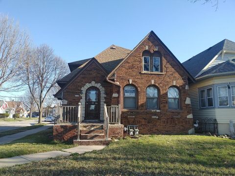 Photo of 2330 W Hope Ave, Milwaukee, WI 53209 (MLS # 1958039)