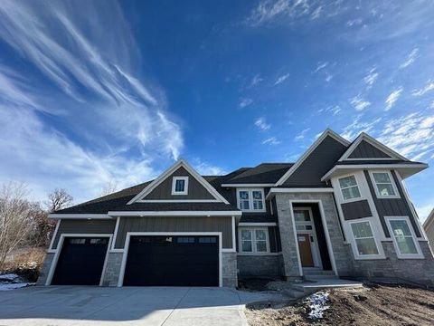 1350 Mohican Trl, Waukesha, WI 53189 - #: 1942703