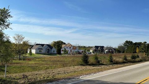 Photo of 3720 W Club Cir, Mequon, WI 53092 (MLS # 1945567)