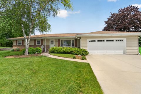 Photo of 350 Clinton St, Kewaskum, WI 53040 (MLS # 1963716)