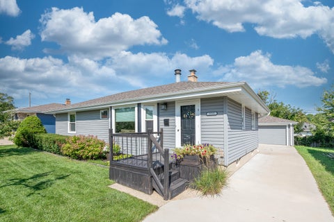 Photo of 5915 43rd Ave, Kenosha, WI 53144 (MLS # 1977763)