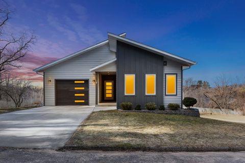 Photo of 510 Wisconsin St, Wonewoc, WI 53968 (MLS # 1953908)