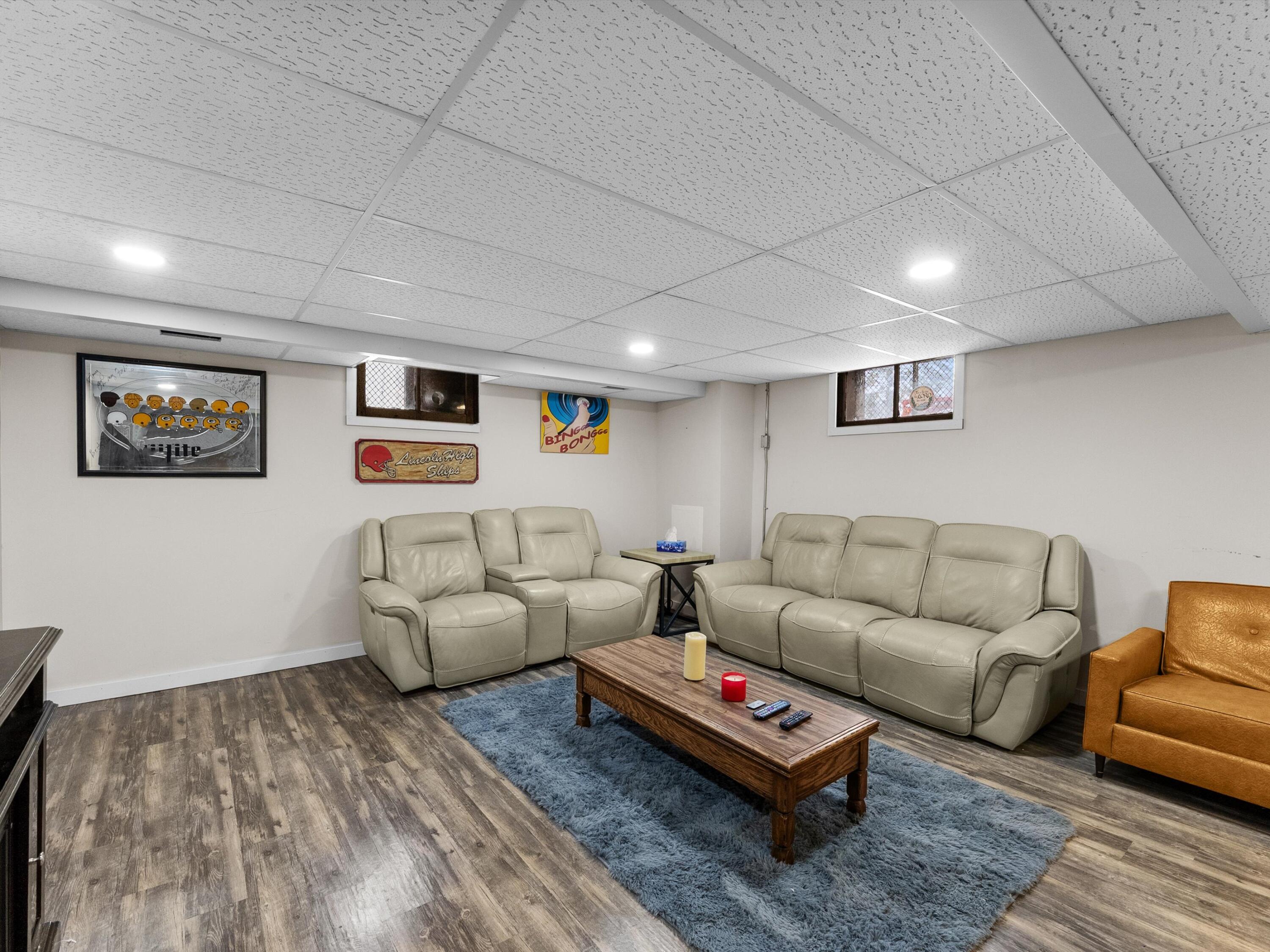 Manitowoc, Wisconsin 54220, United States, 4 Bedrooms Bedrooms, ,4 BathroomsBathrooms,Residential,Active,256441