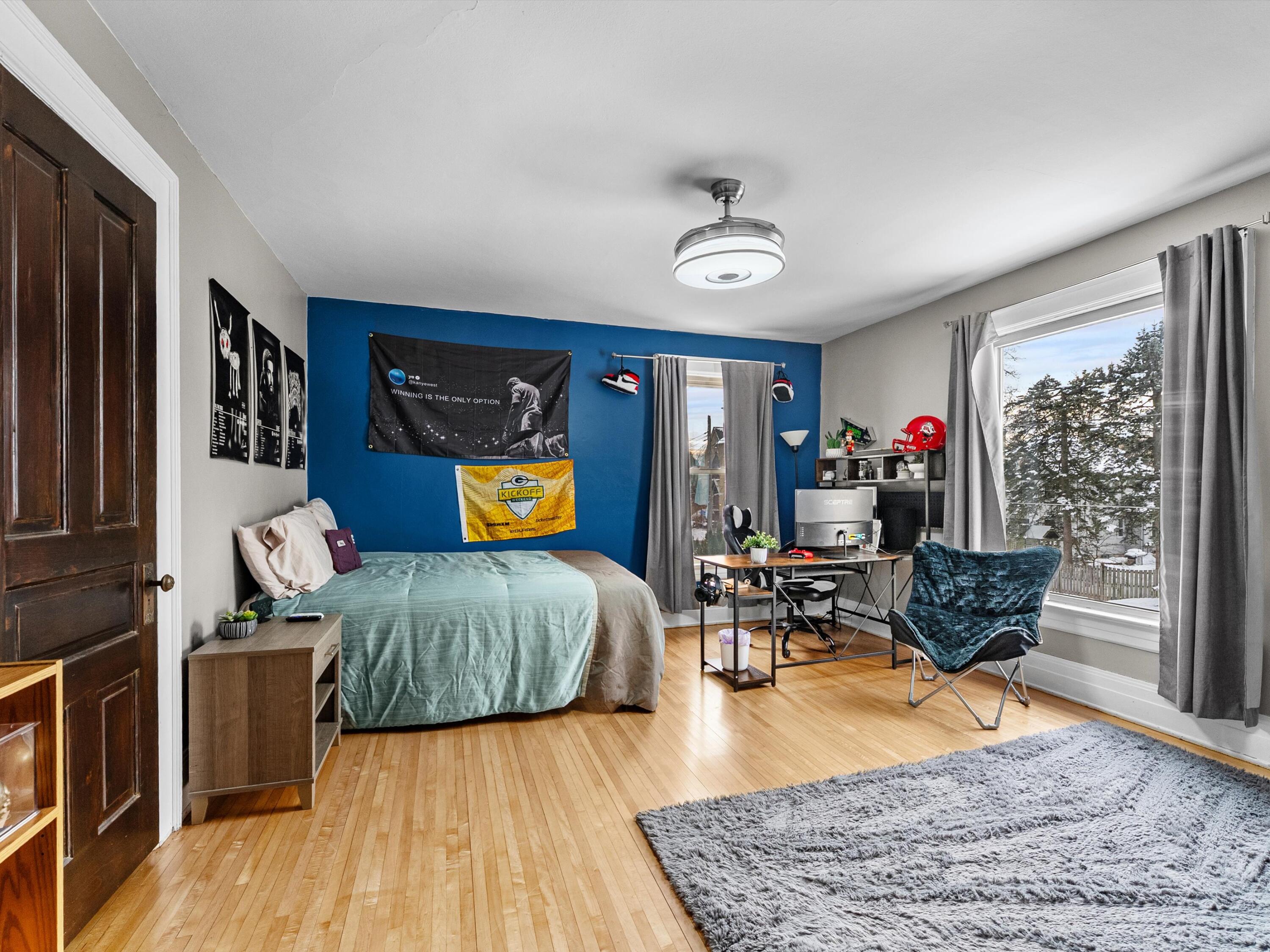 Manitowoc, Wisconsin 54220, United States, 4 Bedrooms Bedrooms, ,4 BathroomsBathrooms,Residential,Active,256441