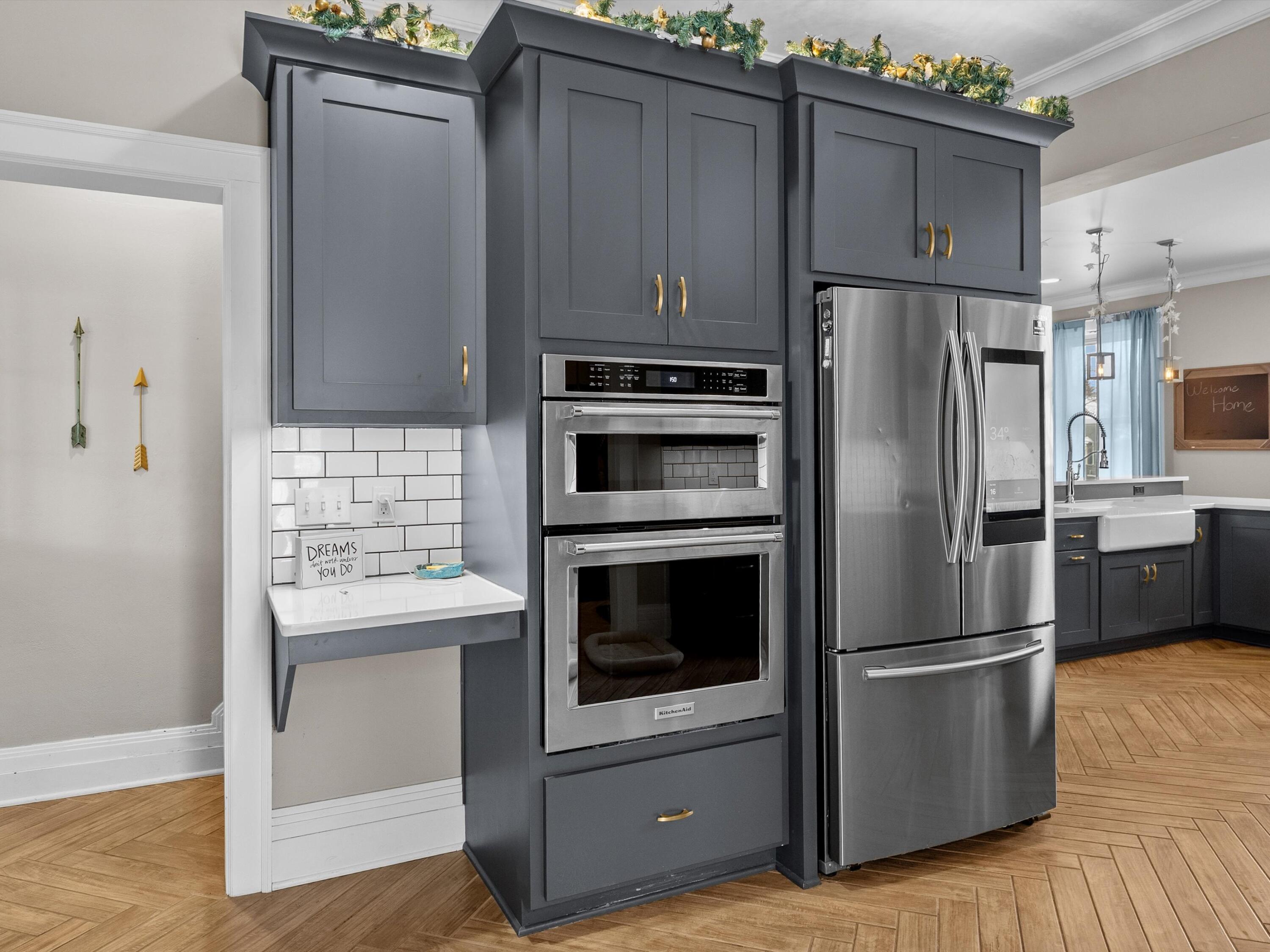 Manitowoc, Wisconsin 54220, United States, 4 Bedrooms Bedrooms, ,4 BathroomsBathrooms,Residential,Active,256441