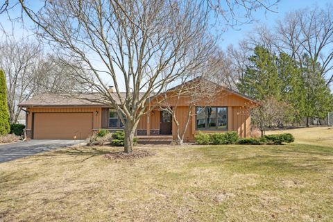 Photo of 11628 N Eugene Ave, Mequon, WI 53092 (MLS # 1913407)