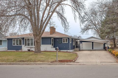 Photo of 2802 31st St S, La Crosse, WI 54601 (MLS # 1950929)
